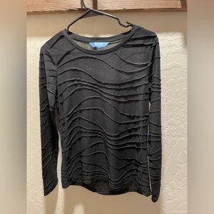 Kohl's Simply Vera long-sleeve black texture wave top
